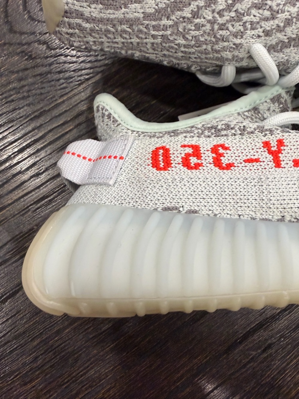 Adidas Yeezy Boost 350 V2 Low Blue Tint size 5- NWT - Picture 2 of 12